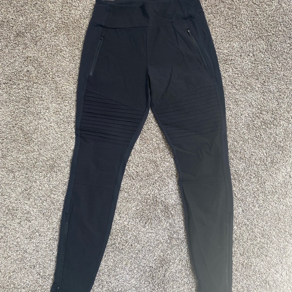 Athleta Headlands Hybrid Moto tight